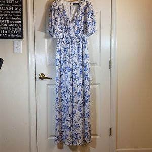 Lulu’s Women’s Floral Jumpsuit NWT